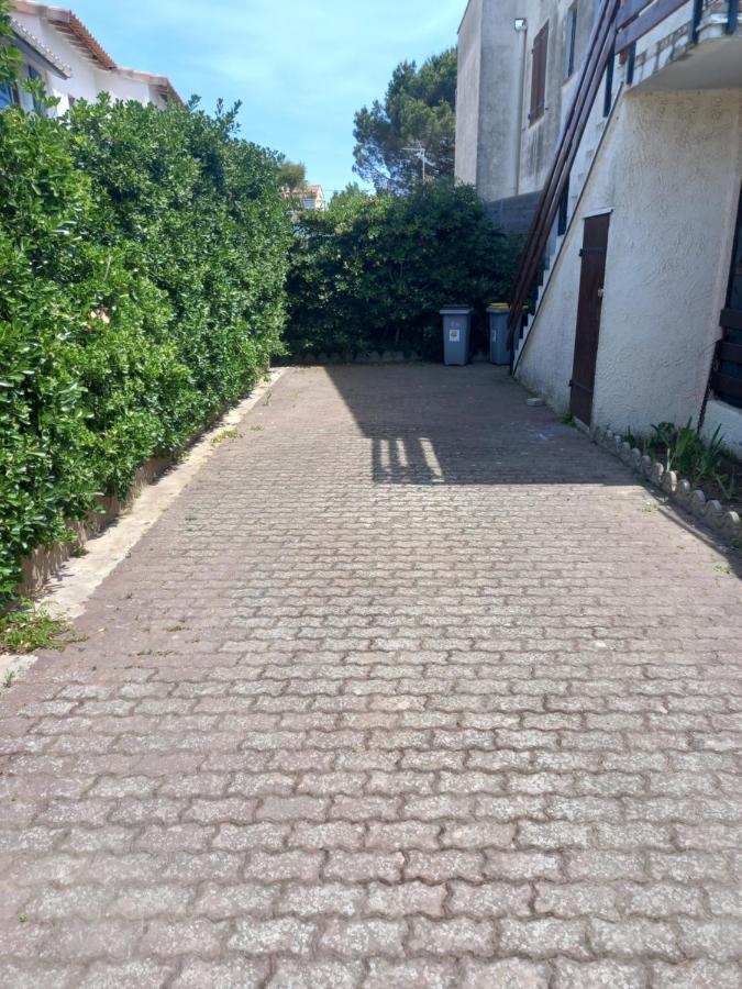 Les Cyclades, T3 Climatise, Terrasse, 500m Apartment *